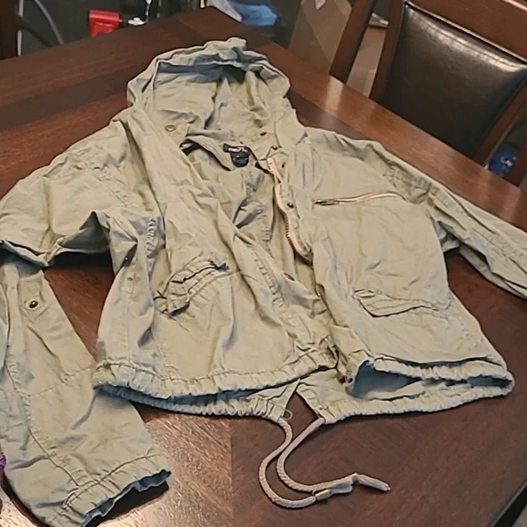 Spring jacket - Picture 1 of 2